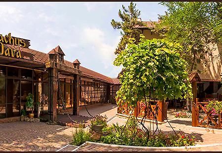 Hotel Bachus คีชีเนา ภายนอก รูปภาพ